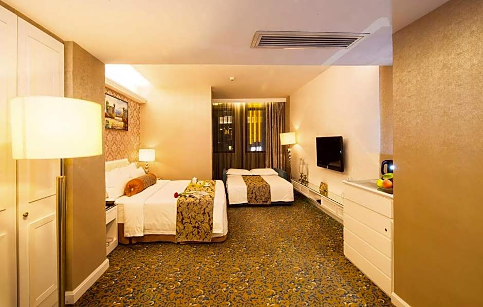 Metropole Hotel