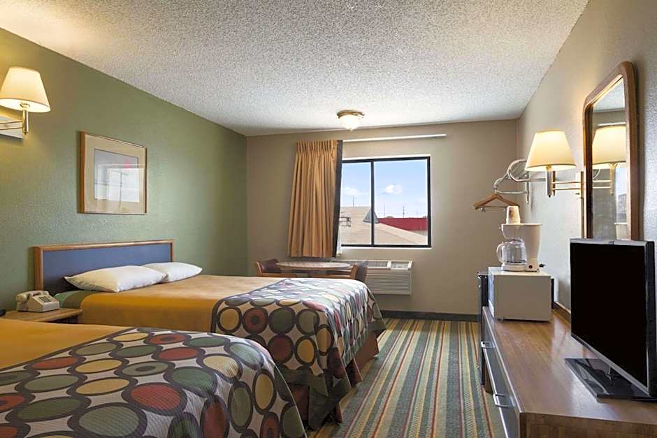 Super 8 by Wyndham Blackwell