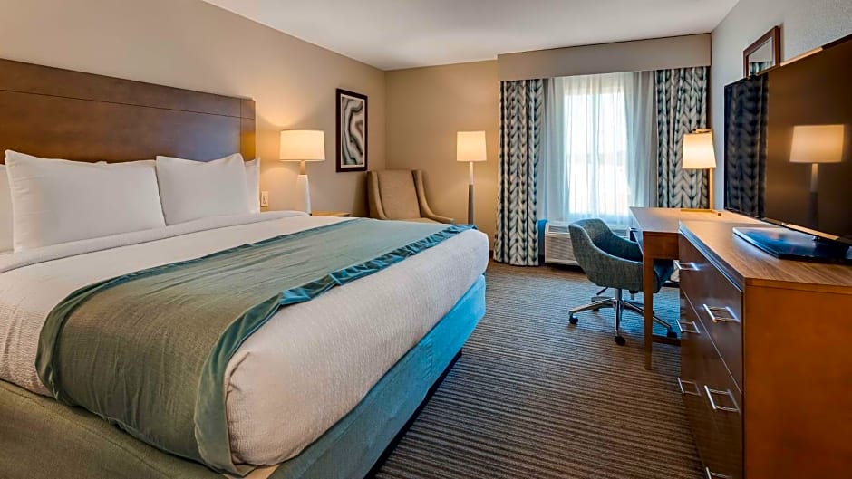 Best Western Plus Desoto