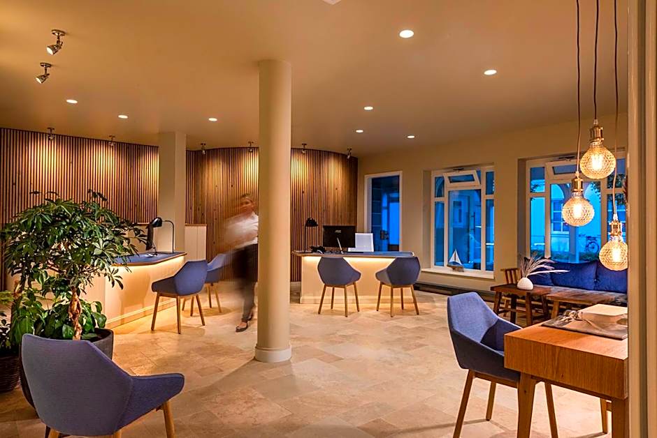 LOEV - VELA Hotels