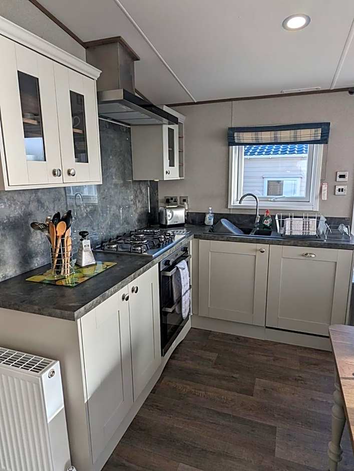 Luxury Caravan Littlesea Haven Frontline Fleet Lagoon Views