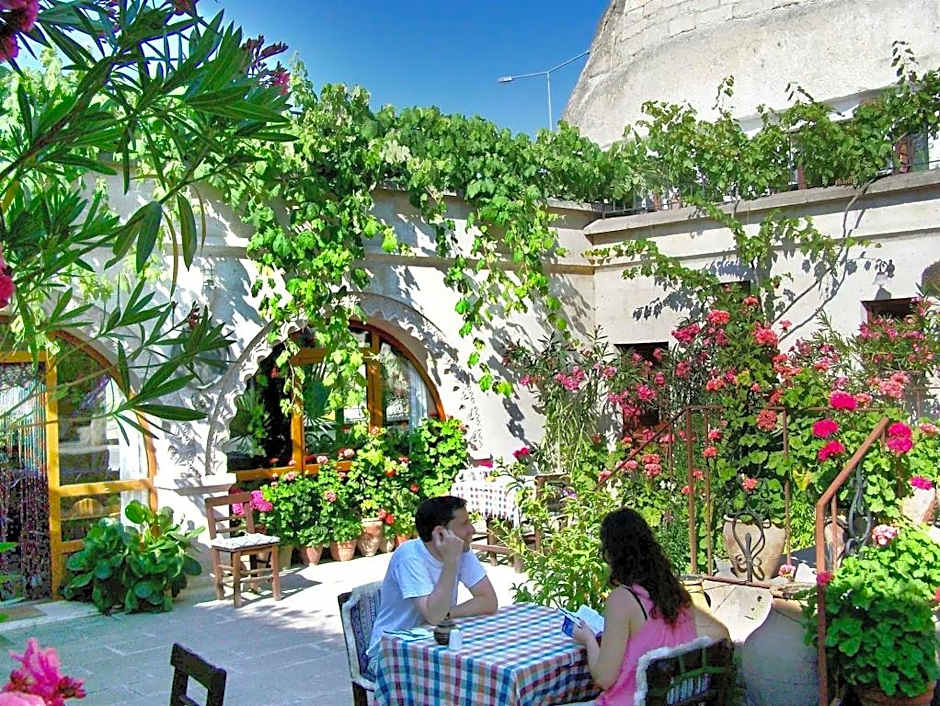 Cave Hotel Saksagan