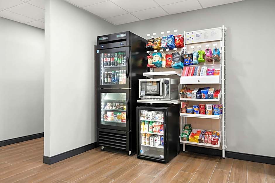 Spark by Hilton Lancaster Dutch Country