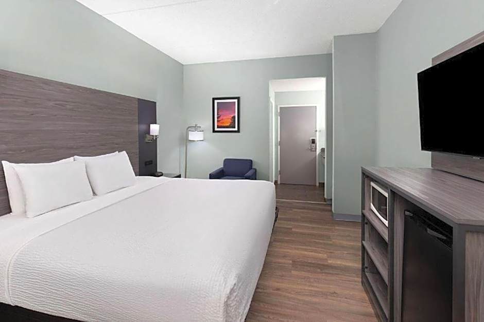 Baymont by Wyndham Creedmoor