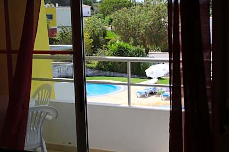 One-Bedroom Apartment with Balcony and Pool View (4 Adults)