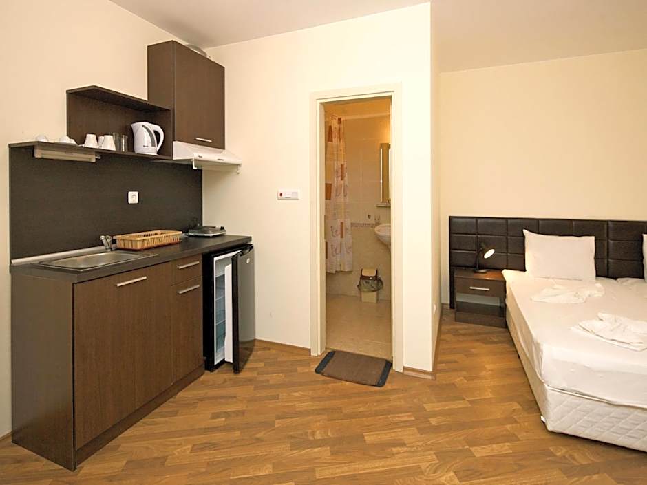 Hotel Golden Ina - All Inclusive - Beachfront