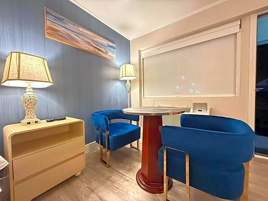 The Aventis Inn