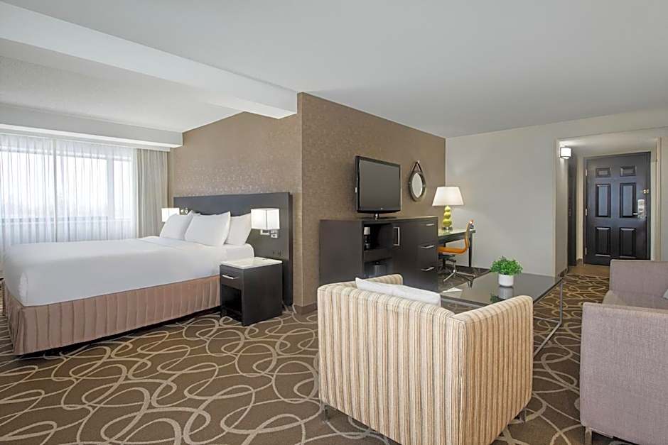 Crowne Plaza Kitchener-Waterloo By IHG