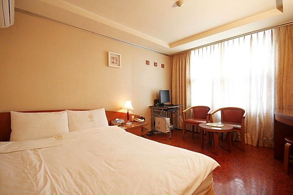 Hotel Busan Station 102