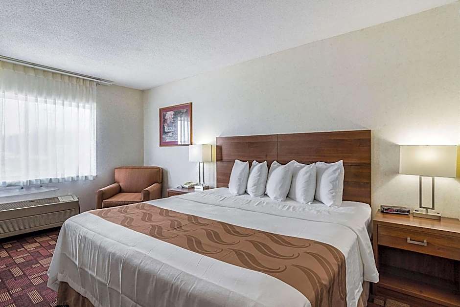 Econo Lodge Luverne I-90