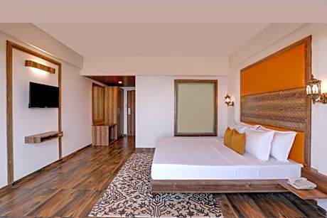 Deluxe King Room with Sea View