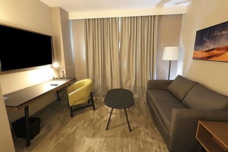 Suite, Multiple Beds (2 Queen Beds and 1 Double Sofa Bed)