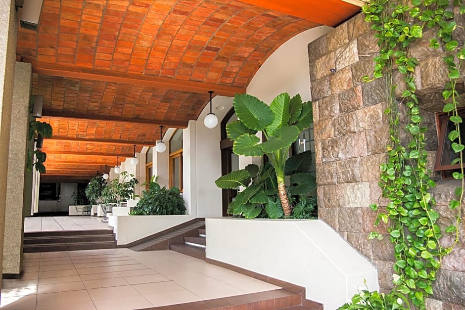 Hotel Fortin Plaza