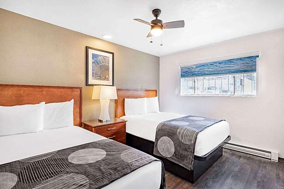 Oceanside Inn & Suites, a Days Inn by Wyndham