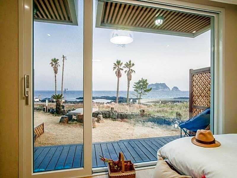 Jeju Solarseado Pension