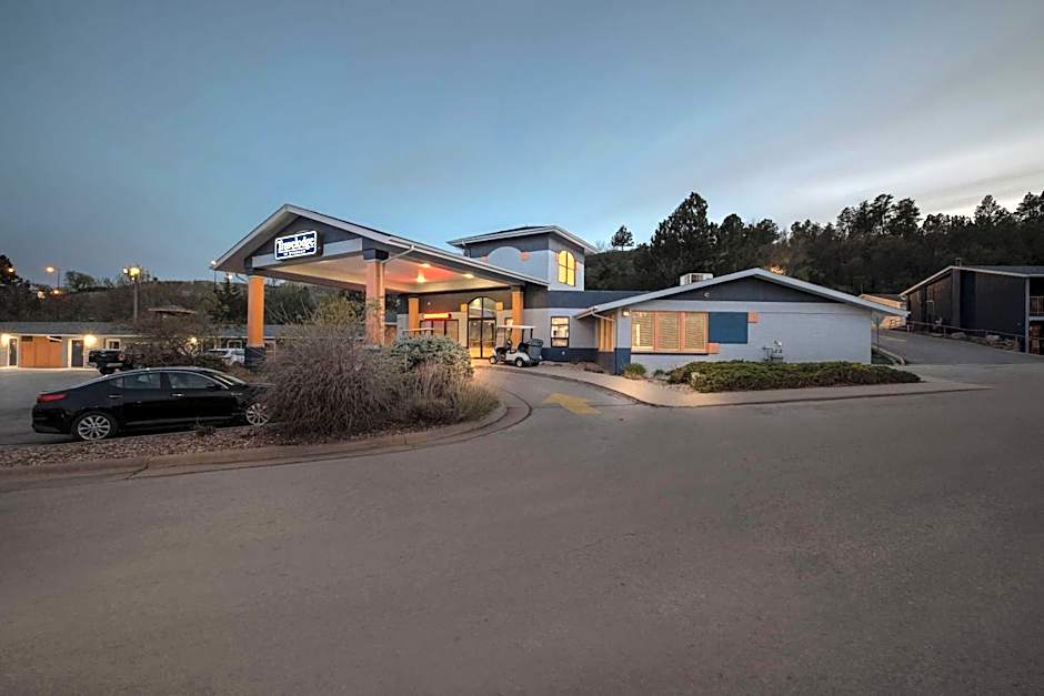 Travelodge by Wyndham Rapid City