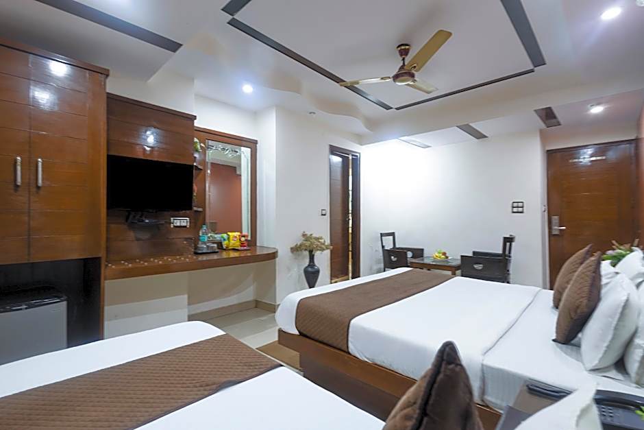 Hotel Shivdev International