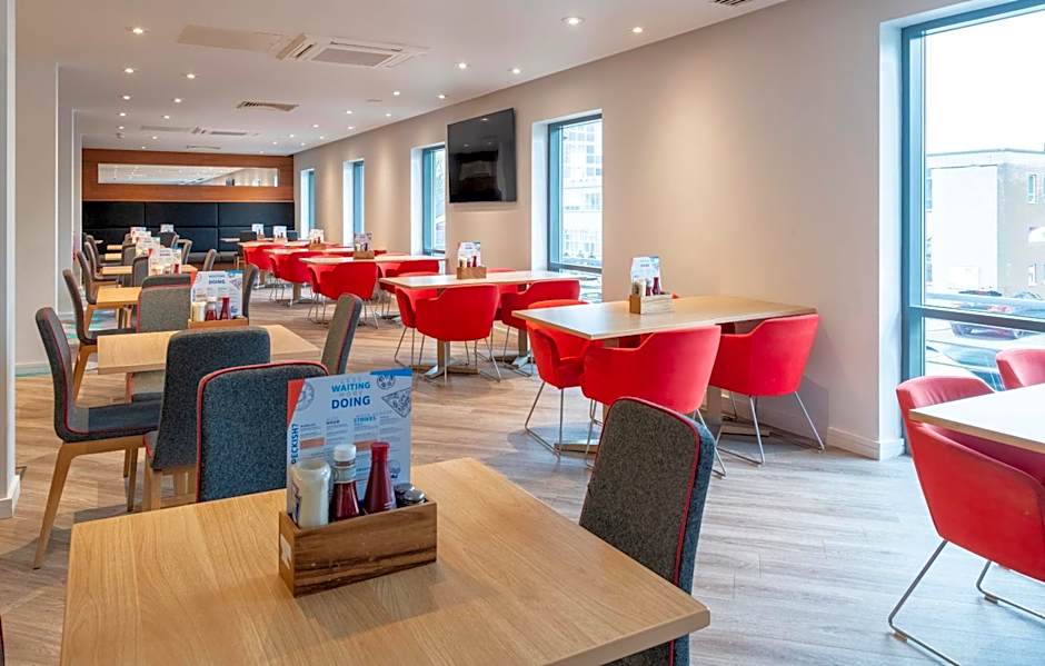 Holiday Inn Express Stevenage By IHG