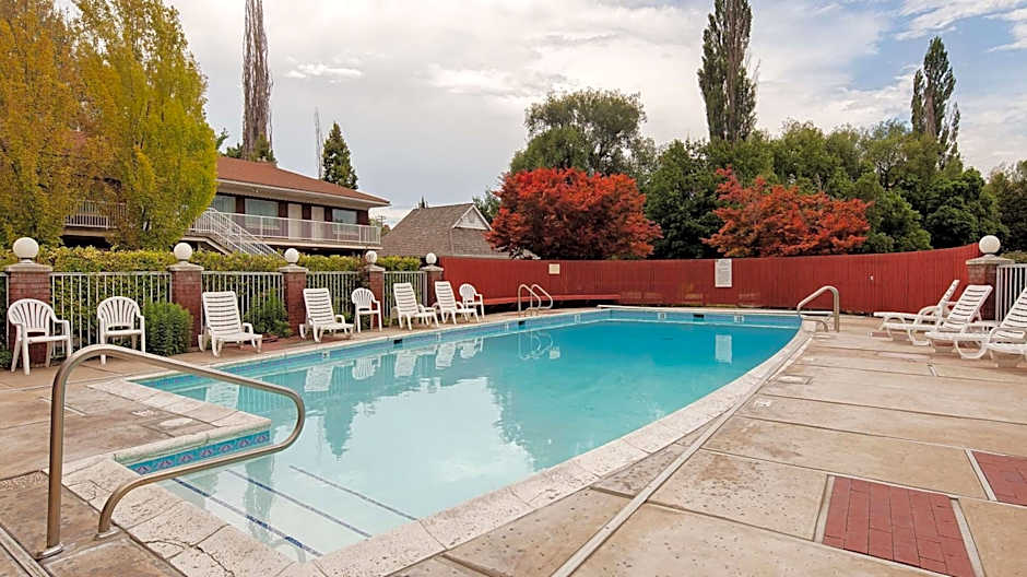 Baugh Motel, SureStay Collection by Best Western