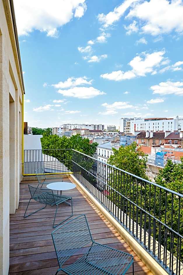 TRIBE Paris Clichy