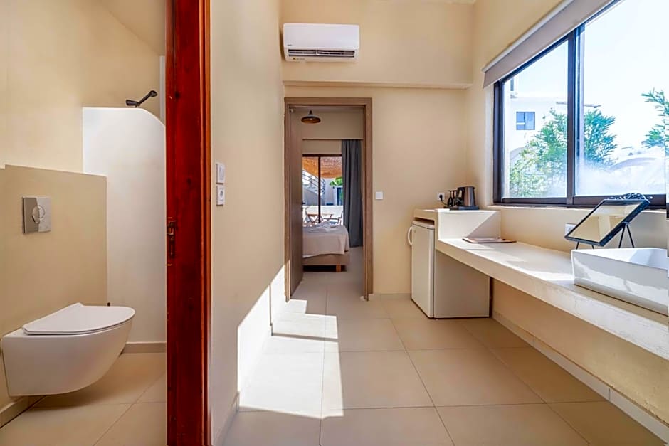Atma Beach Rooms & Suites