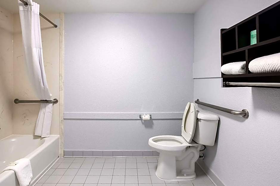 Suburban Studios Hinesville - Fort Stewart Area