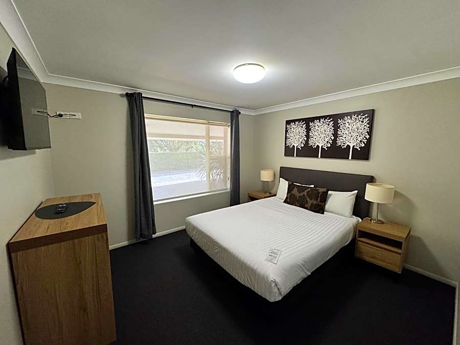 Ambassador On Ruthven