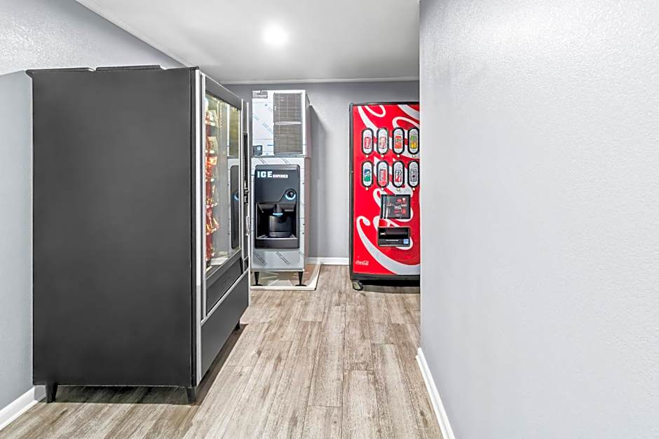 HomeTowne Studios Florence, KY-Cincinnati Airport