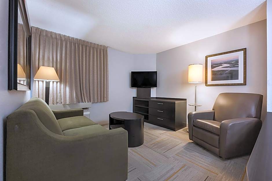 Sonesta Simply Suites Huntsville Research Park