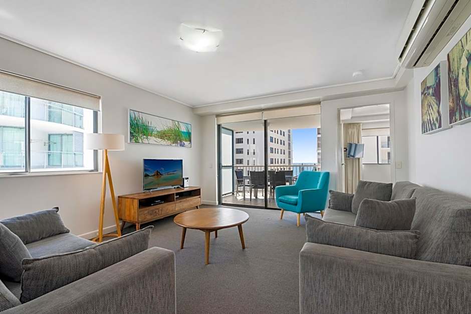 Seamark On First Resort