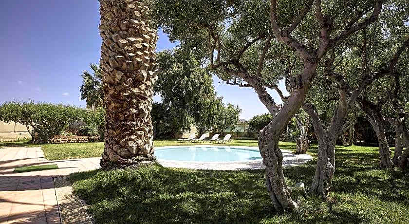 CHC Tylissos Beach Hotel