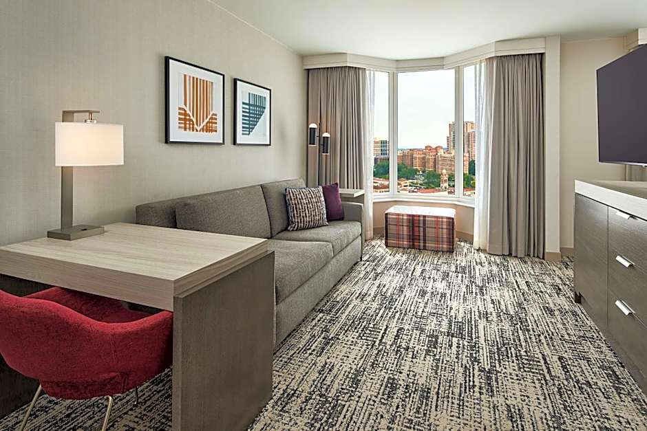 Hilton Kansas City Country Club Plaza