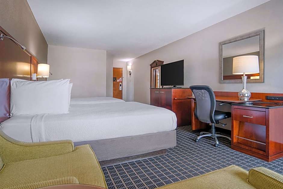 SureStay Plus Hotel by Best Western Greenwood