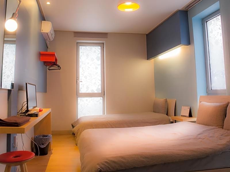 Photo 1 of 50 of DW Design Residence