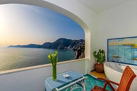 Superior Double Room with Sea View