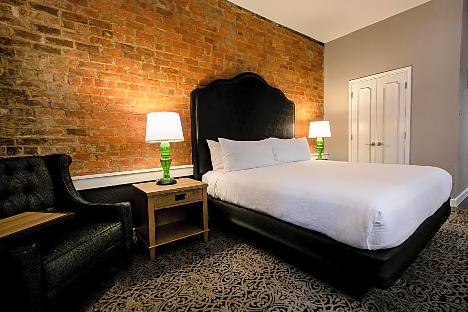 Holiday Inn Hotel French Quarter-Chateau Lemoyne, an IHG Hotel