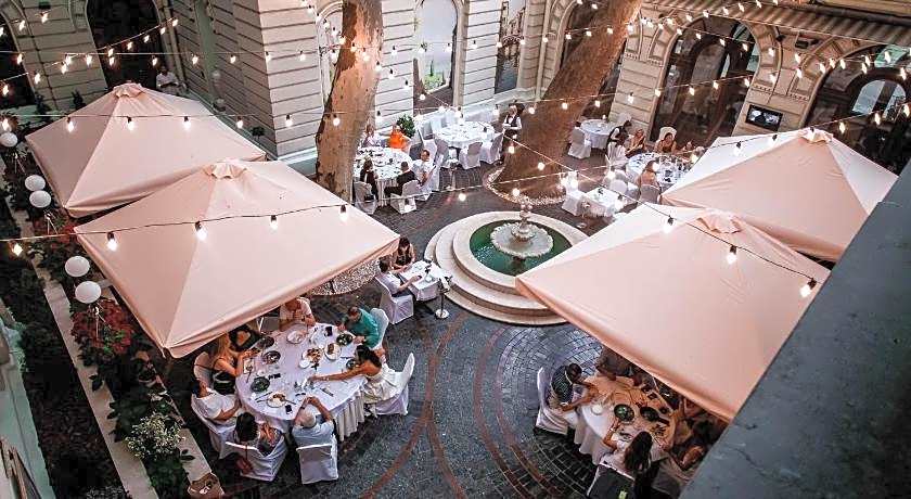 Londonskaya SPA Hotel