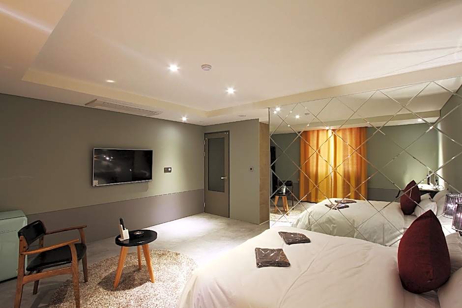 SR Design Hotel