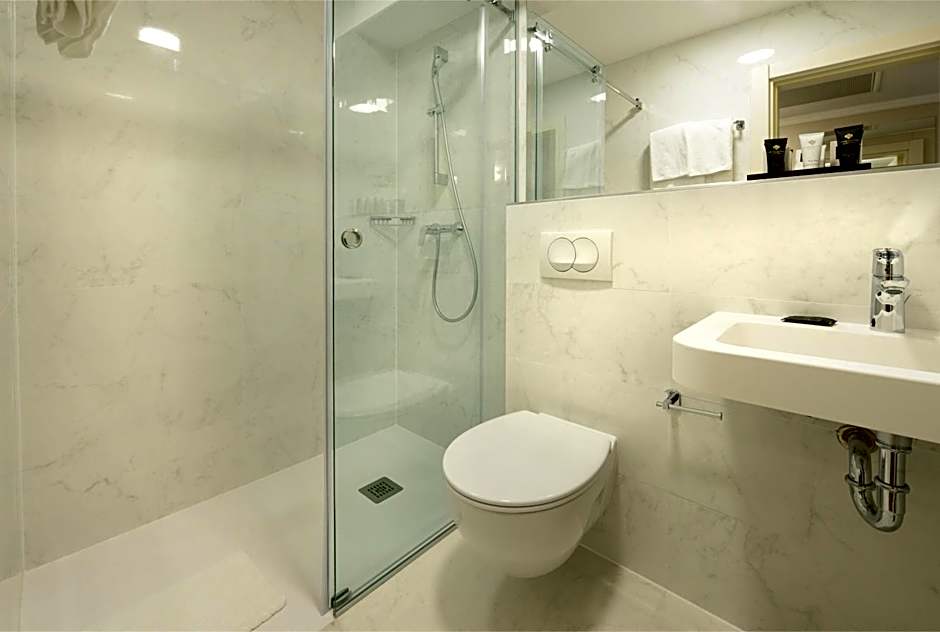 Grand Hotel Adriatic II