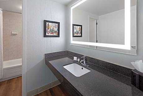 Exec. Suite 2 Double Bedss Non-Smoking