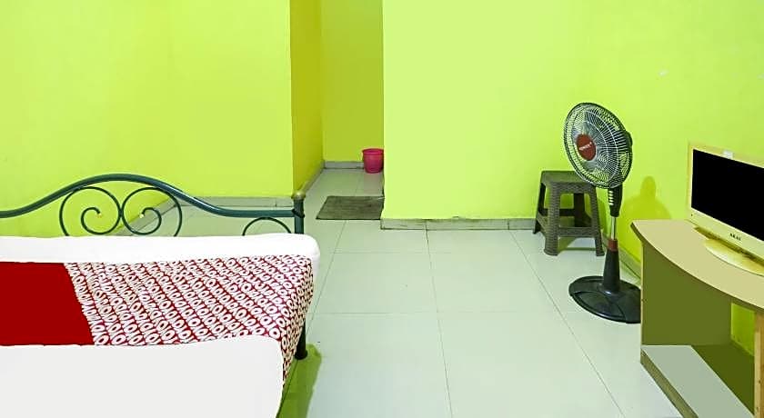 Hotel O Emes Jaya HomestayNearSamsung Electronic Indonesia PT