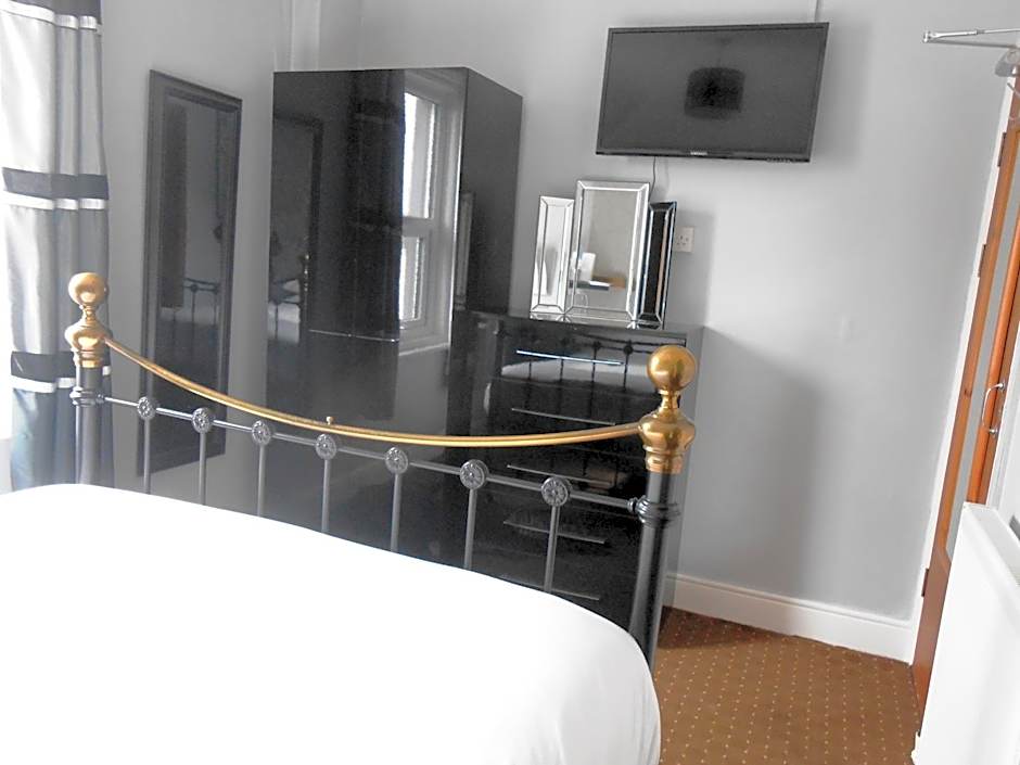 Shore Stay Guest House