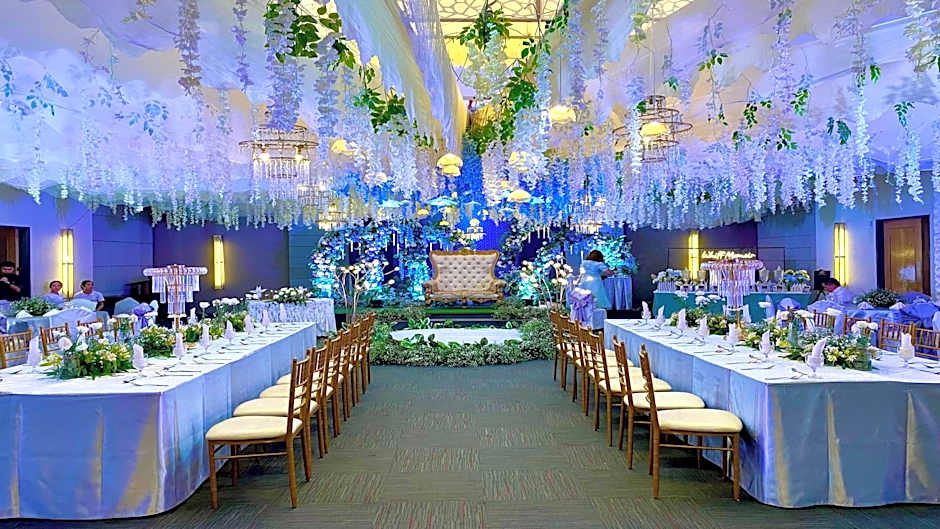 Circle Inn - Hotel & Suites