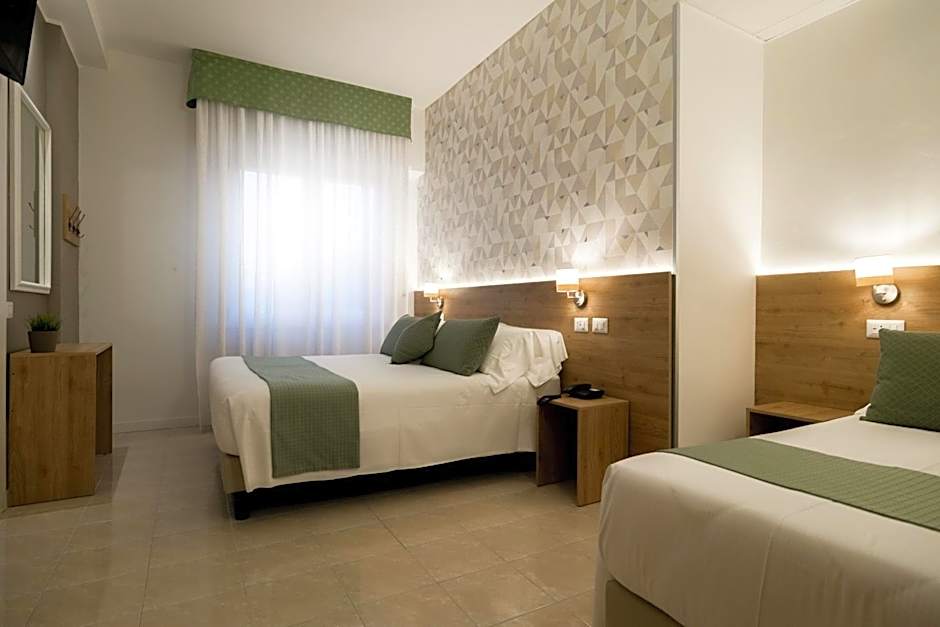 Hotel Pacific