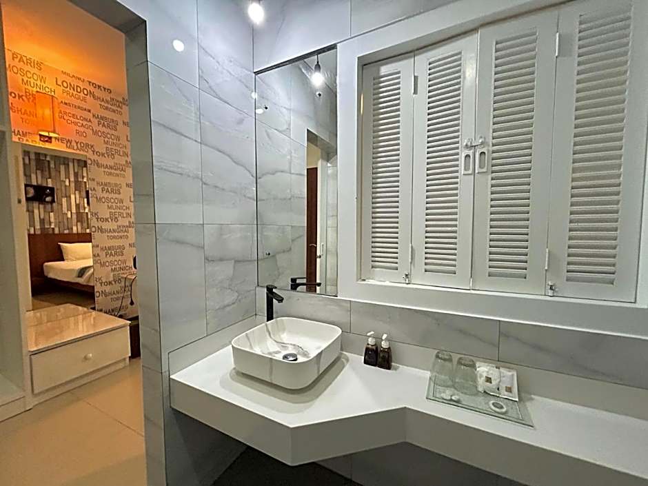Benyada Lodge - Surin Beach