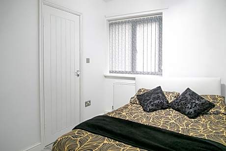 Hill's View Apartments