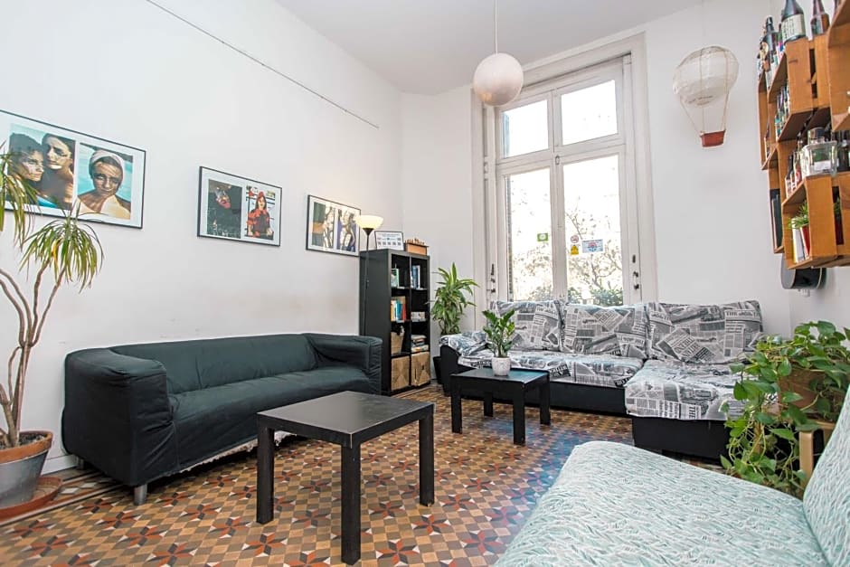 360 Hostel Barcelona Arts&Culture