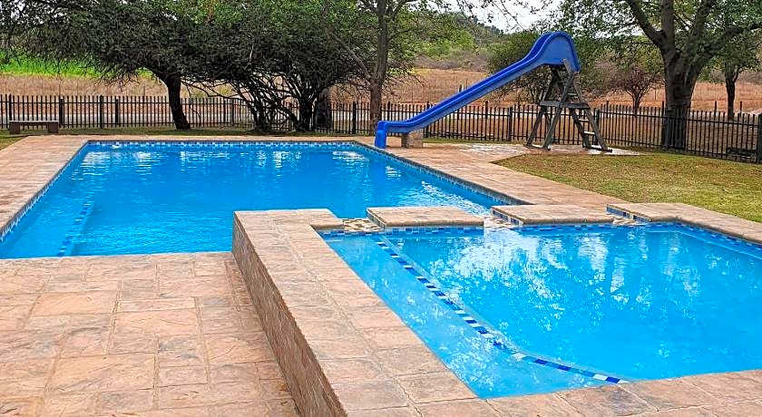 Ekuthuleni River Front Chalets