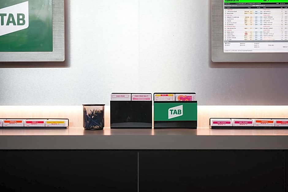 Top of the Town Hotel Motel