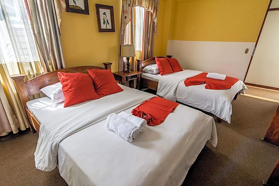 Hotel Amón Real